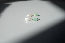 Load image into Gallery viewer, Jadeite Pearl Earrings