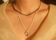 Load image into Gallery viewer, Vera