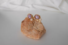 Load image into Gallery viewer, Lavender Jadeite and Pearl Earrings
