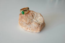 Load image into Gallery viewer, Jadeite Square Oval Ring
