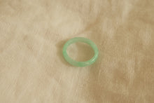Load image into Gallery viewer, Green Jadeite Ring No.001 - size 8
