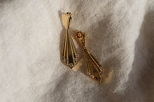 Load image into Gallery viewer, Gold Earrings
