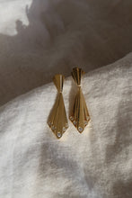 Load image into Gallery viewer, Gold Earrings
