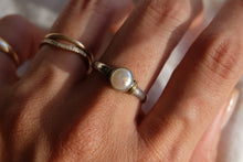 Load image into Gallery viewer, Silver Pearl Ring
