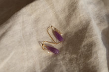 Load image into Gallery viewer, Jadeite Pearl Earrings
