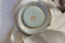 Load image into Gallery viewer, Floral Dish No. 4

